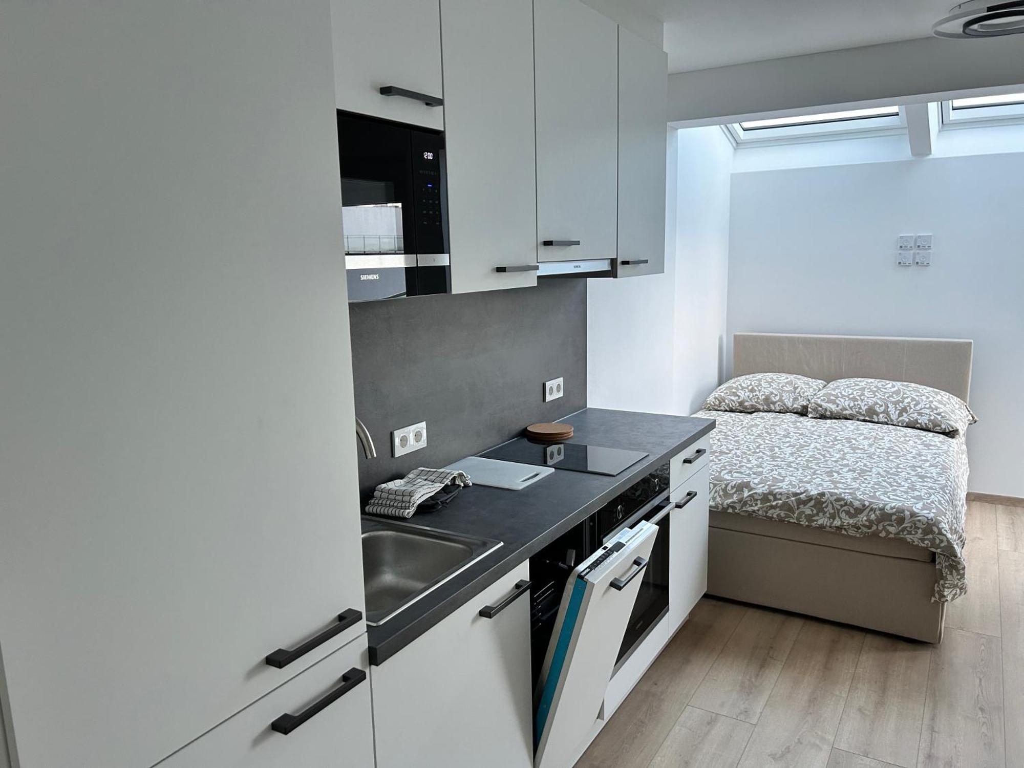 Asp Modern Apartments With Balcony & Free Parking Wina Bagian luar foto
