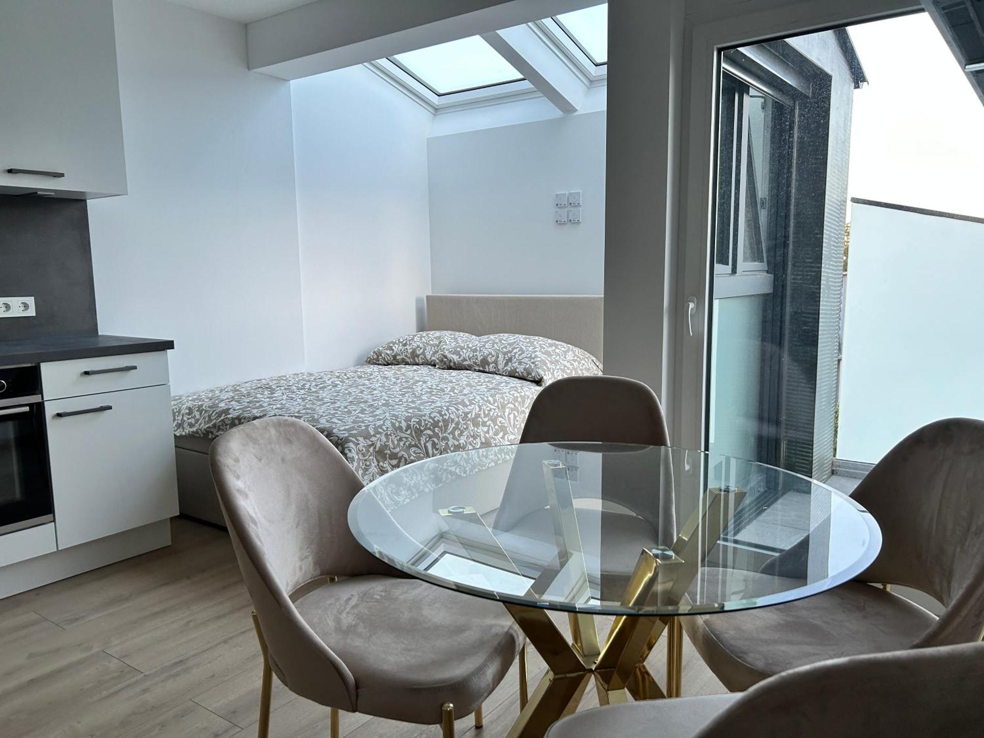 Asp Modern Apartments With Balcony & Free Parking Wina Bagian luar foto